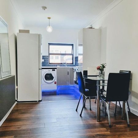 Beautiful Modern Apartment On Wick Lane Λονδίνο Εξωτερικό φωτογραφία