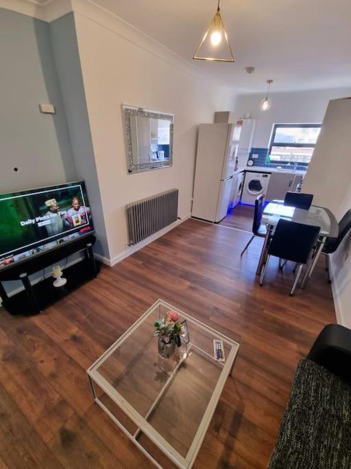 Beautiful Modern Apartment On Wick Lane Λονδίνο Εξωτερικό φωτογραφία