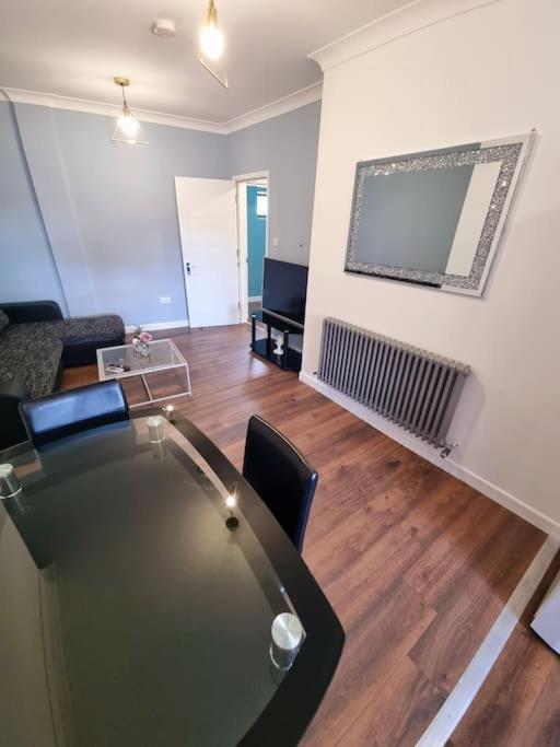 Beautiful Modern Apartment On Wick Lane Λονδίνο Εξωτερικό φωτογραφία